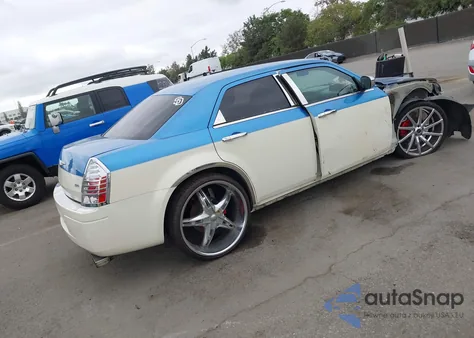 2007 Chrysler 300 z USA, uszkodzony, nr VIN 2C3KA43R67H649335